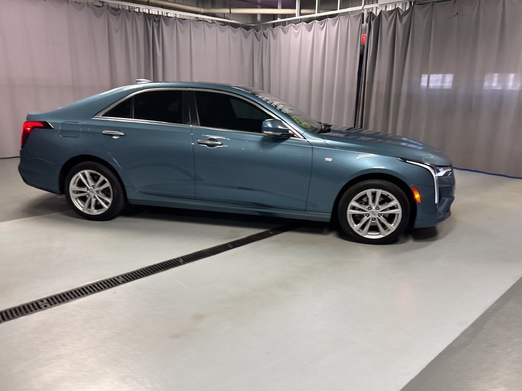 2023 Cadillac CT4 Luxury