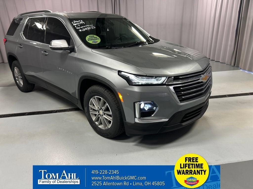 2023 Chevrolet Traverse LT Cloth