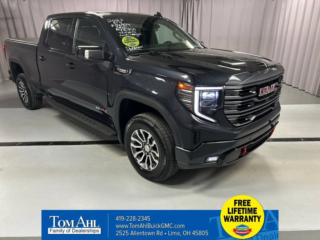 2023 GMC Sierra 1500 AT4